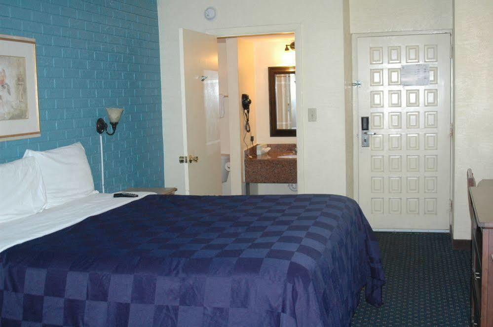 Motel 6 Tallahassee, Fl North Monroe Exterior photo